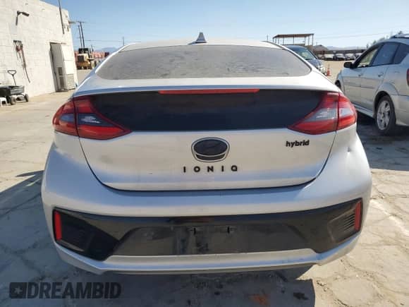2018 Hyundai Ioniq SEL с VIN KMHC75LC8JU098647, выставлен на аукционе Copart как лот 71892534 с пробегом 161 191 миль миль и Списание • Salvage title. История ставок и продаж доступна на DreamBid. Изображение 6.