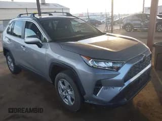 ✅ 2020 Toyota RAV4 XLE • VIN: JTMW1RFV0LD519240 • Lot: 43585577. Wystawiony na IAAI z przebiegiem 48 336 mil. Bezpłatny archiwum sprzedaży aukcyjnych z USA i szczegółowy raport historii pojazdu na DreamBid. Zdjęcie 1.