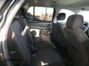 ✅ 2018 Chevrolet Traverse LS • VIN: 1GNERFKW2JJ207749 • Lot: 69281454. Wystawiony na Copart z przebiegiem 103 457 mil. Bezpłatny archiwum sprzedaży aukcyjnych z USA i szczegółowy raport historii pojazdu na DreamBid. Zdjęcie 10.