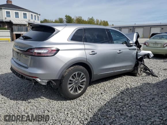 ✅ 2020 Lincoln Nautilus Reserve • VIN: 2LMPJ8KP2LBL05765 • Lot: 83974495. Wystawiony na Copart z przebiegiem Nie podano. Bezpłatny archiwum sprzedaży aukcyjnych z USA i szczegółowy raport historii pojazdu na DreamBid. Zdjęcie 3.