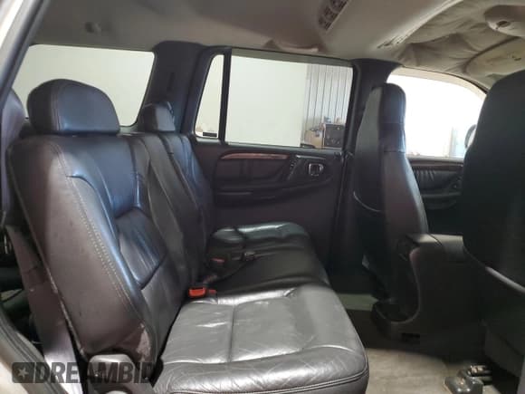 ✅ 2000 Dodge Durango • VIN: 1B4HS28N0YF282316 • Lot: 69830425. Wystawiony na Copart z przebiegiem 240 000 mil. Bezpłatny archiwum sprzedaży aukcyjnych z USA i szczegółowy raport historii pojazdu na DreamBid. Zdjęcie 11.