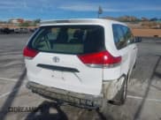 ✅ 2012 Toyota Sienna • VIN: 5TDZK3DC2CS218434 • Лот: 43785927. Опубликован ранее на IAAI с пробегом 405 777 миль. Бесплатный доступ к архиву аукционных продаж из США и подробный отчёт об истории автомобиля на DreamBid. Изображение 4.