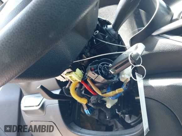 ✅ 2021 Kia Forte LXS • VIN: 3KPF24AD0ME271991 • Lot: 43038504. Wystawiony na IAAI z przebiegiem 58 811 mil. Bezpłatny archiwum sprzedaży aukcyjnych z USA i szczegółowy raport historii pojazdu na DreamBid. Zdjęcie 17.