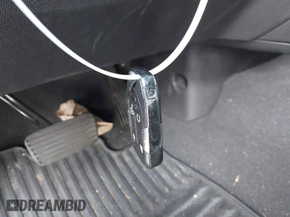 2022 Chevrolet Silverado 1500 LT z VIN 1GCPWCEDXNZ201109, wystawiony jako IAAI lot #42783919 z przebiegiem 46 769 mil mil oraz . Historia ofert i sprzedaży dostępna na DreamBid. Obrazek 11.