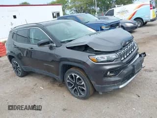 ✅ 2022 Jeep Compass (RED) Edition • VIN: 3C4NJDCB2NT145297 • Lot: 40113566. Wystawiony na IAAI z przebiegiem 40 689 mil. Bezpłatny archiwum sprzedaży aukcyjnych z USA i szczegółowy raport historii pojazdu na DreamBid. Zdjęcie 1.