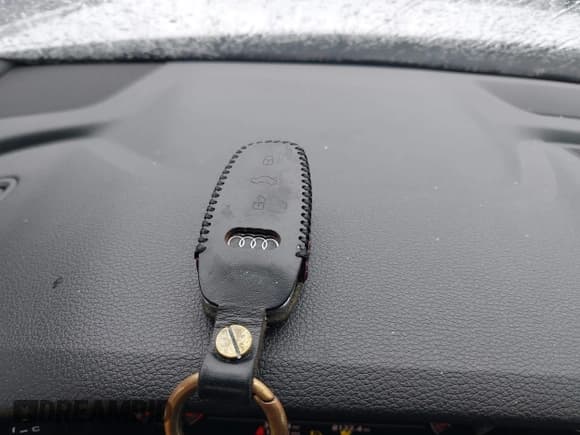 ✅ 2020 Audi Q8 Premium Plus • VIN: WA1EVAF1XLD001371 • Lot: 41598033. Wystawiony na IAAI z przebiegiem 39 744 mil. Bezpłatny archiwum sprzedaży aukcyjnych z USA i szczegółowy raport historii pojazdu na DreamBid. Zdjęcie 11.