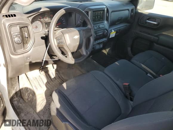 ✅ 2019 Chevrolet Silverado 1500 Work Truck • VIN: 3GCNWAEF3KG179253 • Lot: 70954474. Wystawiony na Copart z przebiegiem 168 162 mil. Bezpłatny archiwum sprzedaży aukcyjnych z USA i szczegółowy raport historii pojazdu na DreamBid. Zdjęcie 8.