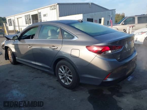 2019 Hyundai Sonata SE с VIN 5NPE24AF9KH785196, выставлен на аукционе IAAI как лот 43265196 с пробегом 109 162 миль миль и . История ставок и продаж доступна на DreamBid. Изображение 3.