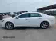 2012 Chevrolet Malibu 2LT z VIN 1G1ZD5E03CF369172, wystawiony jako IAAI lot #43084805 z przebiegiem 137 951 mil mil oraz . Historia ofert i sprzedaży dostępna na DreamBid. Obrazek 13.
