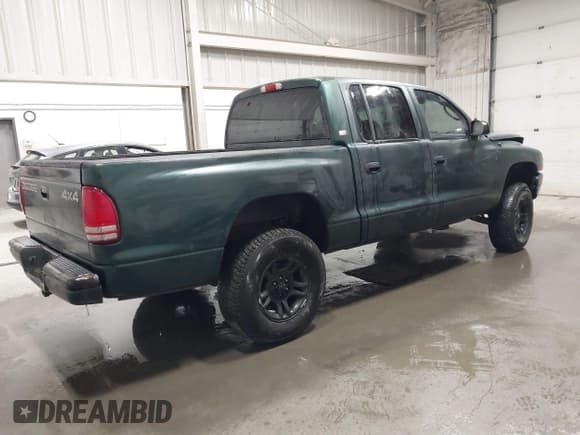 ✅ 2000 Dodge Dakota Sport • VIN: 1B7HG2AZ7YS777329 • Lot: 41592831. Wystawiony na IAAI z przebiegiem 204 067 mil. Bezpłatny archiwum sprzedaży aukcyjnych z USA i szczegółowy raport historii pojazdu na DreamBid. Zdjęcie 4.