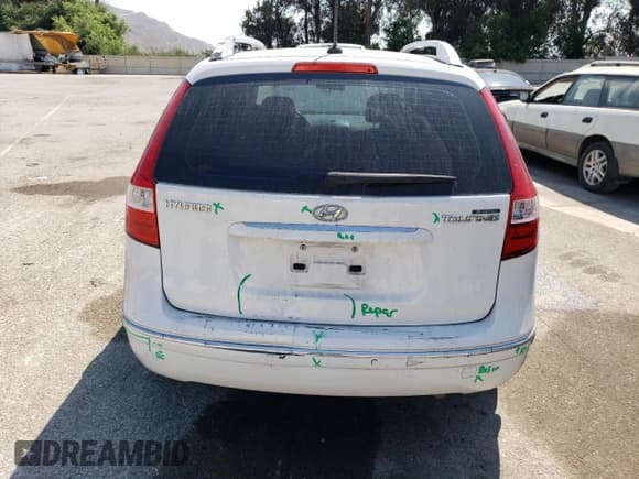 ✅ 2011 Hyundai Elantra SE • VIN: KMHDC8AE5BU088651 • Lot: 68205775. Listed on Copart with 168,631 mi. Free auction sales archive from the USA and detailed vehicle history report at DreamBid. Image 6.