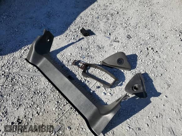 ✅ 2013 Chevrolet Impala LTZ • VIN: 2G1WC5E38D1215761 • Lot: 90534035. Listed on Copart with 205,467 mi. Free auction sales archive from the USA and detailed vehicle history report at DreamBid. Image 12.