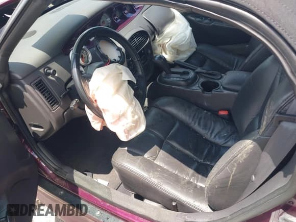 ✅ 1999 Plymouth Prowler • VIN: 1P3EW65G5XV500360 • Lot: 42389121. Wystawiony na IAAI z przebiegiem Nie podano. Bezpłatny archiwum sprzedaży aukcyjnych z USA i szczegółowy raport historii pojazdu na DreamBid. Zdjęcie 5.