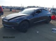 ✅ 2024 Tesla Model 3 • VIN: 5YJ3E1EA9RF828939 • Lot: 41422401. Wystawiony na IAAI z przebiegiem 4 953 mil. Bezpłatny archiwum sprzedaży aukcyjnych z USA i szczegółowy raport historii pojazdu na DreamBid. Zdjęcie 2.