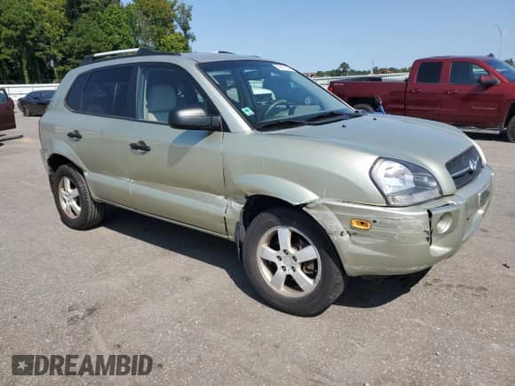 2008 Hyundai Tucson GLS z VIN KM8JM12B18U815675, wystawiony jako Copart lot #70813184 z przebiegiem 104 300 mil mil oraz Szkoda całkowita • Salvage title. Historia ofert i sprzedaży dostępna na DreamBid. Obrazek 4.