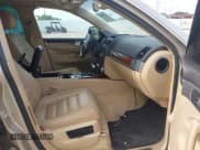 ✅ 2004 Volkswagen Touareg • VIN: WVGCM77L84D040492 • Lot: 42756546. Wystawiony na IAAI z przebiegiem 136 395 mil. Bezpłatny archiwum sprzedaży aukcyjnych z USA i szczegółowy raport historii pojazdu na DreamBid. Zdjęcie 5.