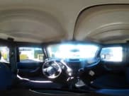 ✅ 2018 Jeep Wrangler Unlimited Sahara • VIN: 1C4BJWEG8JL913796 • Lot: 43761643. Wystawiony na IAAI z przebiegiem 92 232 mil. Bezpłatny archiwum sprzedaży aukcyjnych z USA i szczegółowy raport historii pojazdu na DreamBid. Zdjęcie 18.