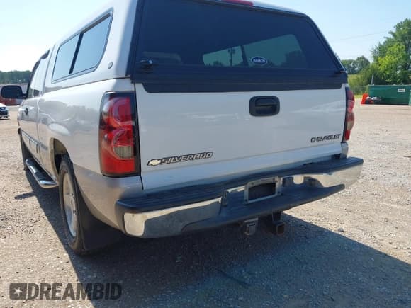 ✅ 2005 Chevrolet Silverado 1500 LT • VIN: 1GCEC19T25Z342858 • Лот: 42564338. Опубликован ранее на IAAI с пробегом 144 551 миль. Бесплатный доступ к архиву аукционных продаж из США и подробный отчёт об истории автомобиля на DreamBid. Изображение 6.
