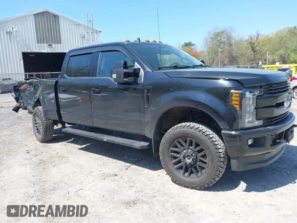 ✅ 2019 Ford F-250 XL • VIN: 1FT7W2B64KEG62759 • Lot: 42241483. Listed on IAAI with 64,683 mi. Free auction sales archive from the USA and detailed vehicle history report at DreamBid. Image 1.
