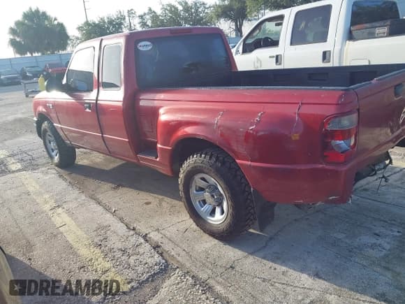 ✅ 2004 Ford Ranger XL • VIN: 1FTYR14U74PA21937 • Lot: 42840369. Listed on IAAI with 239,660 mi. Free auction sales archive from the USA and detailed vehicle history report at DreamBid. Image 3.
