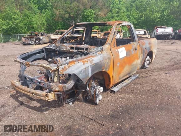 2017 Ram 1500 Express z VIN 3C6JR7AT7HG592717, wystawiony jako IAAI lot #42096178 z przebiegiem Nie podano mil oraz . Historia ofert i sprzedaży dostępna na DreamBid. Obrazek 2.