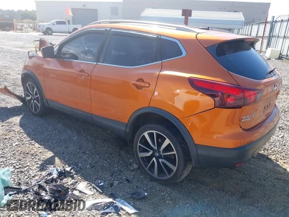 ✅ 2017 Nissan Rogue SL • VIN: JN1BJ1CR6HW142726 • Lot: 43187214. Listed on IAAI with 148,040 mi. Free auction sales archive from the USA and detailed vehicle history report at DreamBid. Image 3.