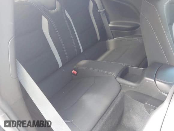 ✅ 2021 Chevrolet Camaro 1LT • VIN: 1G1FB1RS0M0114531 • Lot: 43363088. Listed on IAAI with 52,499 mi. Free auction sales archive from the USA and detailed vehicle history report at DreamBid. Image 8.