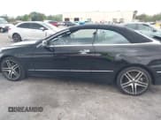 ✅ 2014 Mercedes-Benz E 350 • VIN: WDDKK5KF7EF240724 • Lot: 42469727. Listed on IAAI with 116,174 mi. Free auction sales archive from the USA and detailed vehicle history report at DreamBid. Image 14.