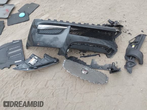 ✅ 2014 Jaguar XF SC • VIN: SAJWJ0EF9E8U12853 • Lot: 41780409. Wystawiony na IAAI z przebiegiem 138 329 mil. Bezpłatny archiwum sprzedaży aukcyjnych z USA i szczegółowy raport historii pojazdu na DreamBid. Zdjęcie 12.