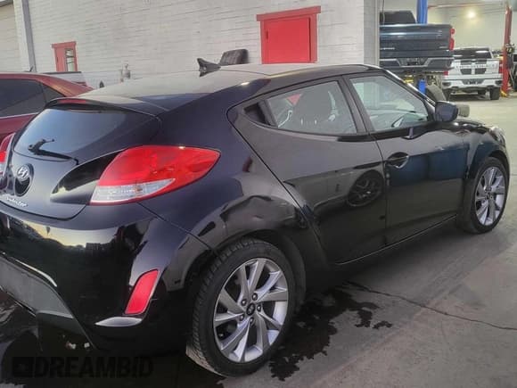 ✅ 2016 Hyundai Veloster • VIN: KMHTC6AD3GU276647 • Lot: 80680054. Wystawiony na Copart z przebiegiem 156 727 mil. Bezpłatny archiwum sprzedaży aukcyjnych z USA i szczegółowy raport historii pojazdu na DreamBid. Zdjęcie 4.