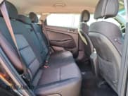 ✅ 2017 Hyundai Tucson SE • VIN: KM8J23A47HU262759 • Lot: 82236315. Wystawiony na Copart z przebiegiem 74 654 mil. Bezpłatny archiwum sprzedaży aukcyjnych z USA i szczegółowy raport historii pojazdu na DreamBid. Zdjęcie 11.