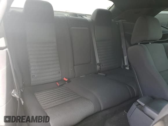 ✅ 2014 Dodge Challenger SXT • VIN: 2C3CDYAG6EH111834 • Lot: 71043274. Wystawiony na Copart z przebiegiem 71 444 mil. Bezpłatny archiwum sprzedaży aukcyjnych z USA i szczegółowy raport historii pojazdu na DreamBid. Zdjęcie 9.