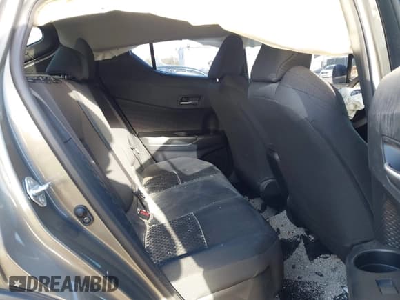 ✅ 2021 Toyota C-HR LE • VIN: NMTKHMBX1MR121947 • Lot: 43426865. Listed on IAAI with 24,545 mi. Free auction sales archive from the USA and detailed vehicle history report at DreamBid. Image 8.