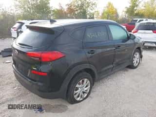 ✅ 2019 Hyundai Tucson Value • VIN: KM8J3CA45KU989161 • Лот: 43268929. Размещён на IAAI с пробегом 84 309 миль миль. Получите бесплатный доступ к архиву аукционных продаж из США и посмотрите подробный отчёт об истории автомобиля на DreamBid. Изображение 4.