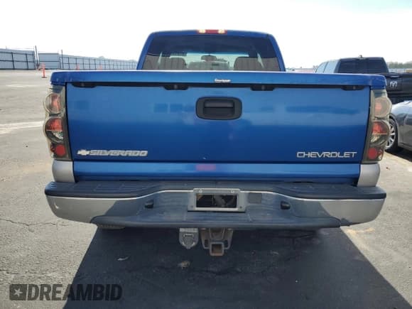 ✅ 2004 Chevrolet Silverado 1500 Z71 • VIN: 1GCEK19T84Z214934 • Lot: 92280325. Wystawiony na Copart z przebiegiem 217 886 mil. Bezpłatny archiwum sprzedaży aukcyjnych z USA i szczegółowy raport historii pojazdu na DreamBid. Zdjęcie 6.