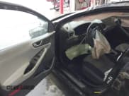 ✅ 2017 Hyundai Ioniq SEL • VIN: KMHC75LC6HU019776 • Lot: 41558106. Wystawiony na IAAI z przebiegiem Nie podano. Bezpłatny archiwum sprzedaży aukcyjnych z USA i szczegółowy raport historii pojazdu na DreamBid. Zdjęcie 5.