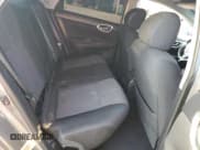 ✅ 2015 Nissan Sentra SR • VIN: 3N1AB7AP7FY230980 • Lot: 81479775. Wystawiony na Copart z przebiegiem 184 588 mil. Bezpłatny archiwum sprzedaży aukcyjnych z USA i szczegółowy raport historii pojazdu na DreamBid. Zdjęcie 10.