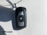 ✅ 2011 BMW 3 Series 328i • VIN: WBAPH5G59BNM72013 • Lot: 41970086. Wystawiony na IAAI z przebiegiem 71 408 mil. Bezpłatny archiwum sprzedaży aukcyjnych z USA i szczegółowy raport historii pojazdu na DreamBid. Zdjęcie 11.