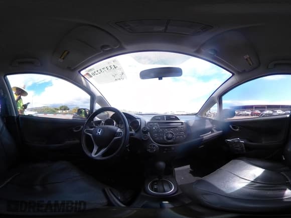 ✅ 2013 Honda Fit Sport • VIN: JHMGE8H56DC060852 • Лот: 43373220. Опубликован ранее на IAAI с пробегом 130 501 миль. Бесплатный доступ к архиву аукционных продаж из США и подробный отчёт об истории автомобиля на DreamBid. Изображение 19.