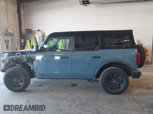 ✅ 2023 Ford Bronco • VIN: 1FMEE5DH5PLC09081 • Лот: 43241620. Опубликован ранее на IAAI с пробегом 12 037 миль. Бесплатный доступ к архиву аукционных продаж из США и подробный отчёт об истории автомобиля на DreamBid. Изображение 14.