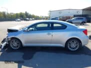 ✅ 2006 Scion tC • VIN: JTKDE167760103687 • Лот: 43646354. Опубликован ранее на IAAI с пробегом 83 016 миль. Бесплатный доступ к архиву аукционных продаж из США и подробный отчёт об истории автомобиля на DreamBid. Изображение 15.