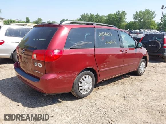 ✅ 2006 Toyota Sienna LE • VIN: 5TDZA23C16S475880 • Lot: 42541656. Listed on IAAI with 198,810 mi. Free auction sales archive from the USA and detailed vehicle history report at DreamBid. Image 4.