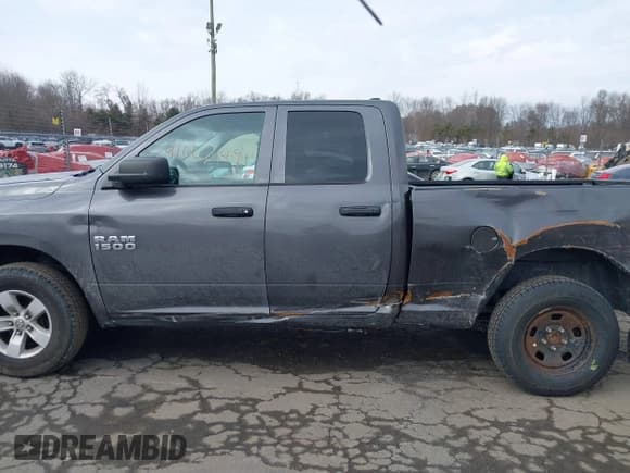 ✅ 2017 Ram 1500 Express • VIN: 1C6RR7FGXHS733903 • Lot: 41666749. Listed on IAAI with 114,306 mi. Free auction sales archive from the USA and detailed vehicle history report at DreamBid. Image 14.