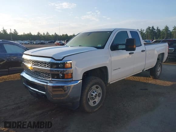 ✅ 2019 Chevrolet Silverado 2500HD Work Truck • VIN: 2GC2CREG3K1186814 • Lot: 42858974. Listed on IAAI with 121,914 mi. Free auction sales archive from the USA and detailed vehicle history report at DreamBid. Image 2.