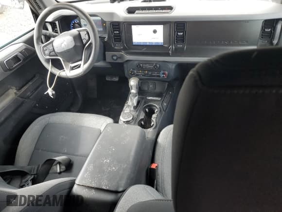 ✅ 2022 Ford Bronco • VIN: 1FMEE5DP0NLA81692 • Lot: 46881445. Wystawiony na Copart z przebiegiem 28 843 mil. Bezpłatny archiwum sprzedaży aukcyjnych z USA i szczegółowy raport historii pojazdu na DreamBid. Zdjęcie 8.