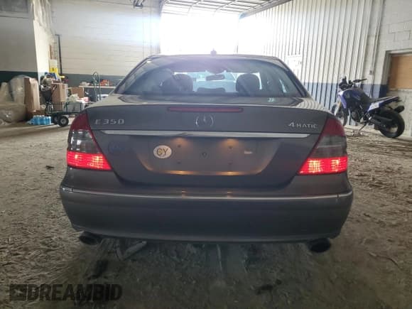 ✅ 2008 Mercedes-Benz E 350 Luxury • VIN: WDBUF87X48B265228 • Lot: 80213745. Listed on Copart with 383,755 mi. Free auction sales archive from the USA and detailed vehicle history report at DreamBid. Image 6.