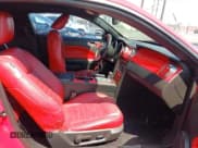 ✅ 2008 Ford Mustang GT Deluxe • VIN: 1ZVHT82H685148435 • Lot: 43207475. Listed on IAAI with 118,398 mi. Free auction sales archive from the USA and detailed vehicle history report at DreamBid. Image 5.