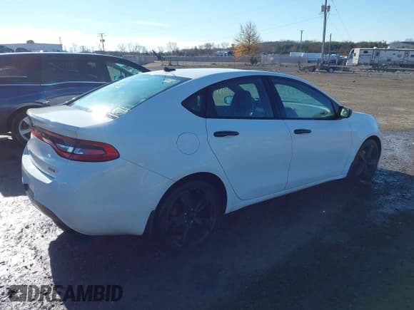 ✅ 2015 Dodge Dart SXT • VIN: 1C3CDFBB3FD267044 • Lot: 43789433. Wystawiony na IAAI z przebiegiem 201 739 mil. Bezpłatny archiwum sprzedaży aukcyjnych z USA i szczegółowy raport historii pojazdu na DreamBid. Zdjęcie 4.