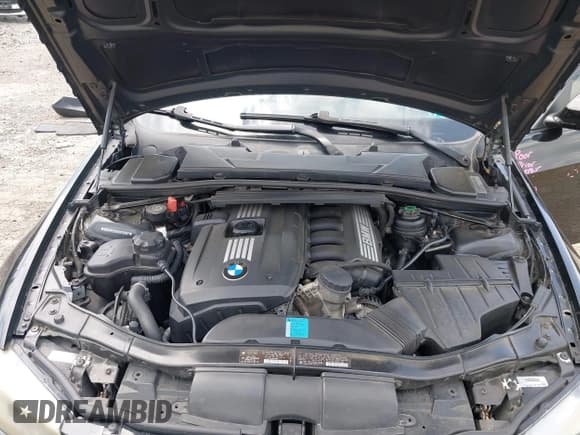 ✅ 2009 BMW 3 Series 328i xDrive • VIN: WBAPK53529A510867 • Lot: 42728329. Listed on IAAI with 180,553 mi. Free auction sales archive from the USA and detailed vehicle history report at DreamBid. Image 10.