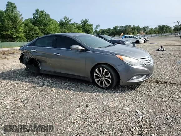 ✅ 2013 Hyundai Sonata SE • VIN: 5NPEC4ABXDH745884 • Lot: 64142574. Listed on Copart with 110,665 mi. Free auction sales archive from the USA and detailed vehicle history report at DreamBid. Image 11.
